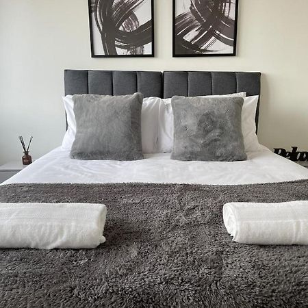 Premier Suite- Bedford City Centre With Free Gym & Parking Luaran gambar
