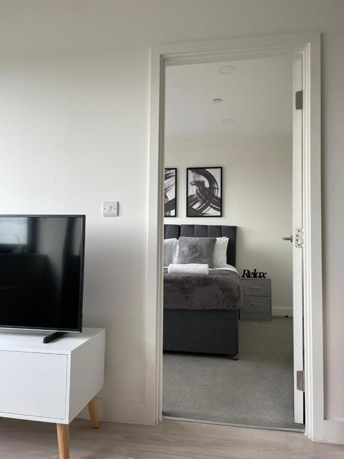 Premier Suite- Bedford City Centre With Free Gym & Parking Luaran gambar