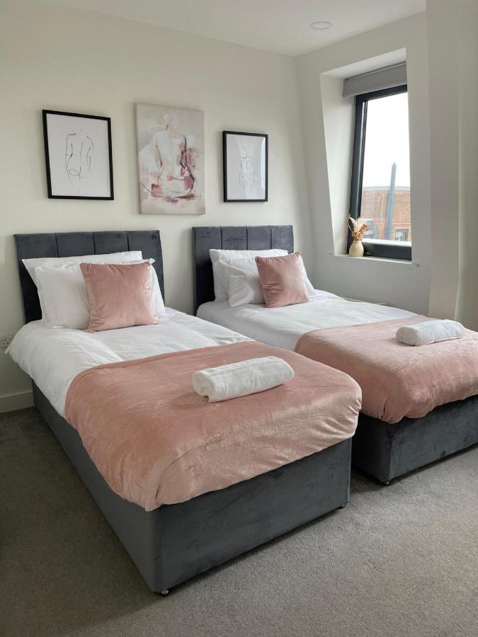 Premier Suite- Bedford City Centre With Free Gym & Parking Luaran gambar